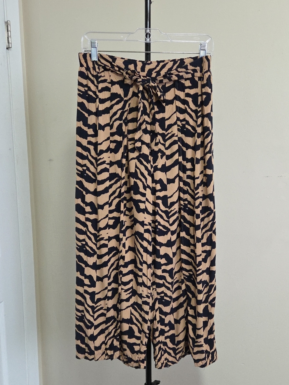 Skye Tie-Waist Zebra-Print Pants in Beige and Black